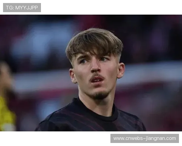 拜仁3-1逆转葡萄牙体育，17岁新星卡尔破门创历史